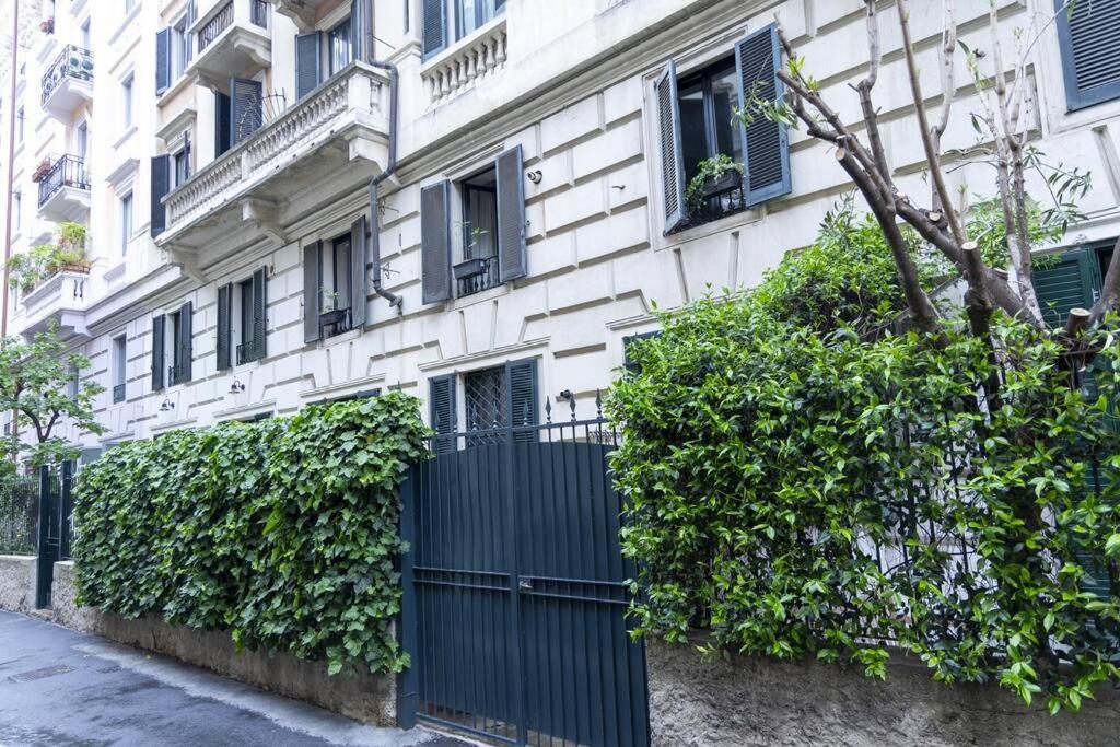 Luxury Bohemian Suite With Private Garden In ミラノ エクステリア 写真