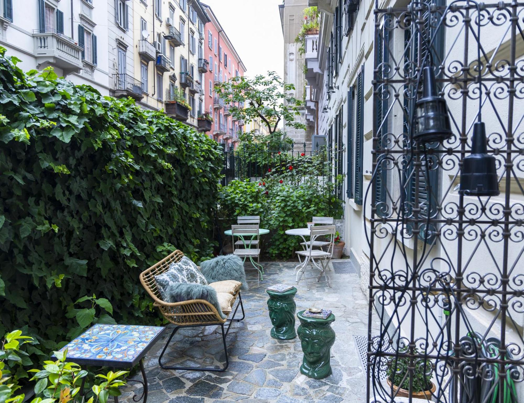 Luxury Bohemian Suite With Private Garden In ミラノ エクステリア 写真